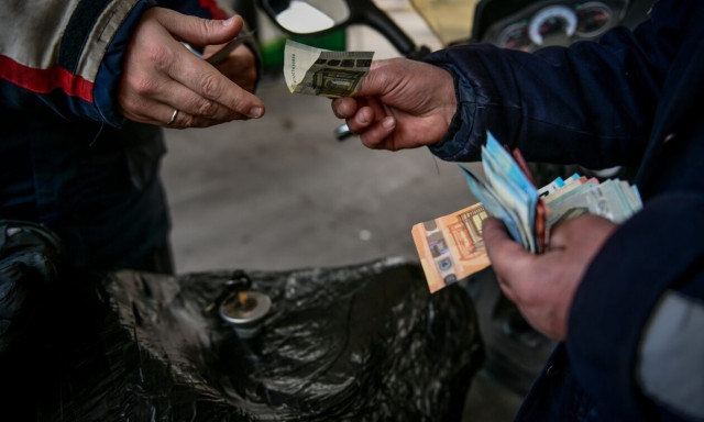 Καλπάζει προς τα 2 ευρώ η αμόλυβδη - Η διακύμανση των τιμών εν όψει του Πάσχα