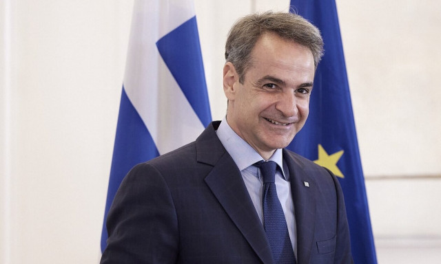 PM Mitsotakis meets with Eurogroup president Donohoe
