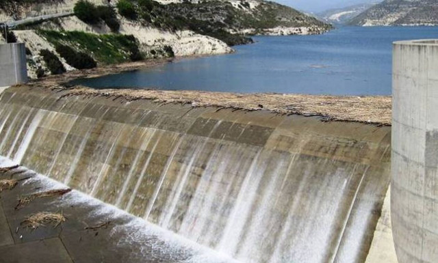 Θρίλερ στην Κύπρο: Νεκρός άνδρας στο φράγμα Κούρη