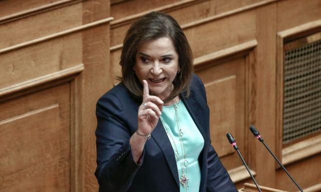 Εκλογές 2023: Άγρια κόντρα Μπακογιάννη με Σκουρλέτη – «Μην χτυπιέστε, δεν θα μου βάζετε λόγια»