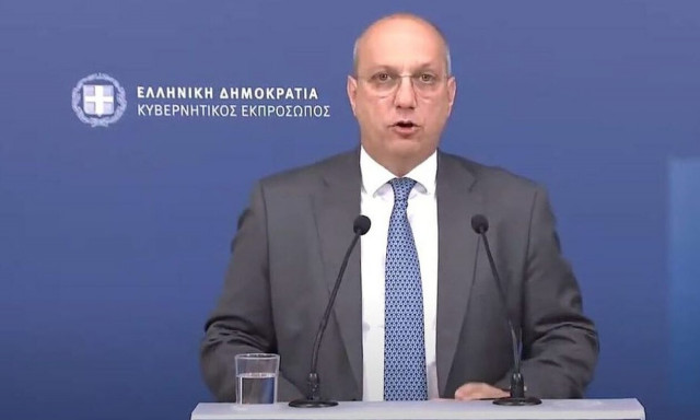 Economou: Tsipras proposes inapplicable solutions that have nothing to do with reality