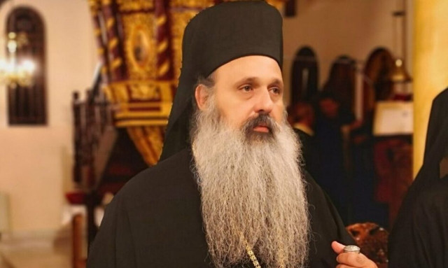 ΔΙΣ: Ο Μητροπολίτης Μετεώρων Θεόκλητος στην τελετή αφής του Αγίου Φωτός