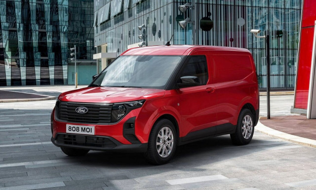 Πρεμιέρα για το αμιγώς ηλεκτρικό Ford E-Transit Courier