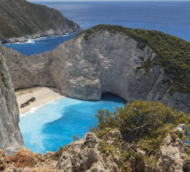 Ζάκυνθος: Επίσημο - Κλειστό φέτος το καλοκαίρι το διάσημο ναυάγιο