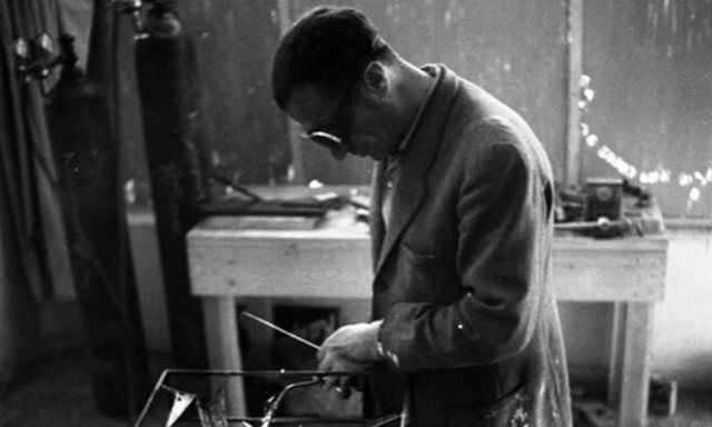 Xρονικό εξορίας του γλύπτη Κλέαρχου Λουκόπουλου στην Ελ- Ντάμπα (1944-1945)