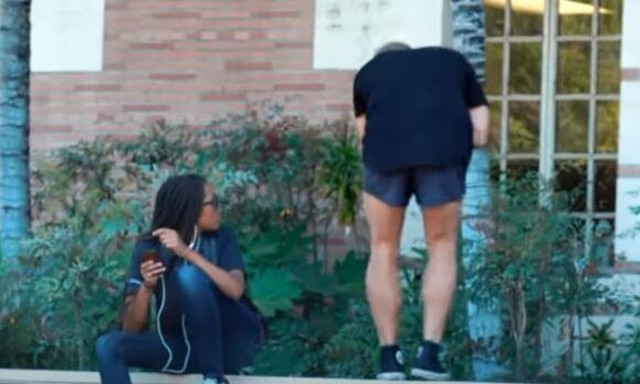 Η πιο… βρωμερή φάρσα όλων των εποχών