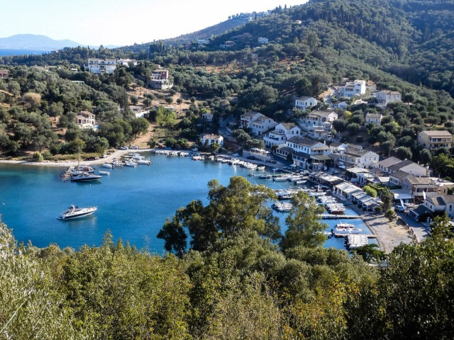 Πάσχα: Στα ύψη οι κρατήσεις - Πού θα πάνε οι Έλληνες