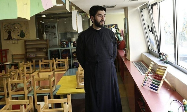 Κιβωτός: Αρνείται τα πάντα ο πατήρ Αντώνιος - «Κατασκευή» κατηγορητηρίου