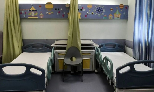 Πειραιάς: Συγκινεί η ιστορία του 7χρονου Δημητράκη - Δίνει «μάχη» με τον επιθετικό καρκίνο