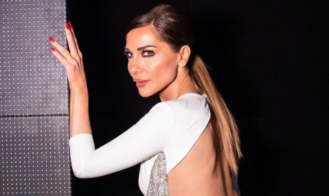 Δέσποινα Βανδή: Πρόταση γάμου στην πίστα - Viral το βίντεο