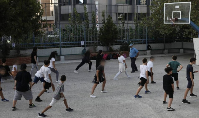 Υπουργείο Παιδείας: Δεν προσμετρώνται οι απουσίες από κορονοϊό