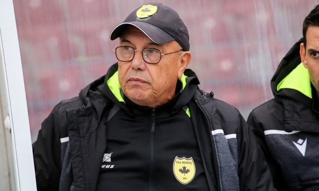 Super League 2: «Κραυγή» από τον Ρότσα – «Οι παίκτες πεινάνε, το χειρότερο πρωτάθλημα»