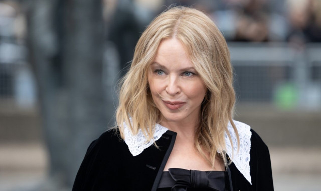 Κάιλι Μινογκ: Ποιος είναι ο νεός άνδρας στη ζωή της μετά τον χωρισμό της με τον Πολ Σόλομονς