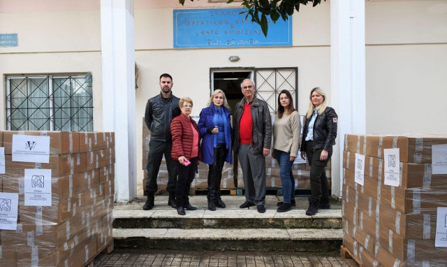 Προσφορά αγάπης από το Ίδρυμα «Μαριάννα Β. Βαρδινογιάννη» και το σωματείο «Ελπίδα»