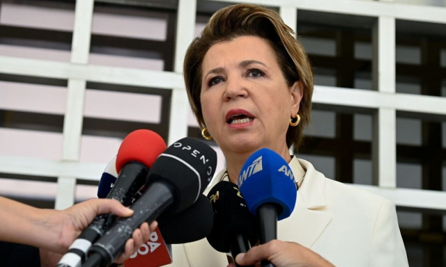 Εκλογές 2023 - «Αρπάχτηκαν» Γεροβασίλη και Καλαρρύτης: «Αθλιότητα – Να προσέχετε πως μιλάτε»