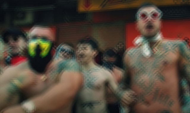 Αυτό είναι το videoclip του Snik με πρωταγωνιστή τον αστυνομικό που έκανε διακίνηση