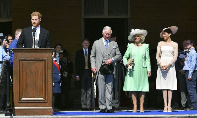 Μέγκαν Μαρκλ: Δεν έχει φορέσει το γαμήλιο δώρο του Καρόλου αξίας 15.000 λιρών εδώ και ένα χρόνο