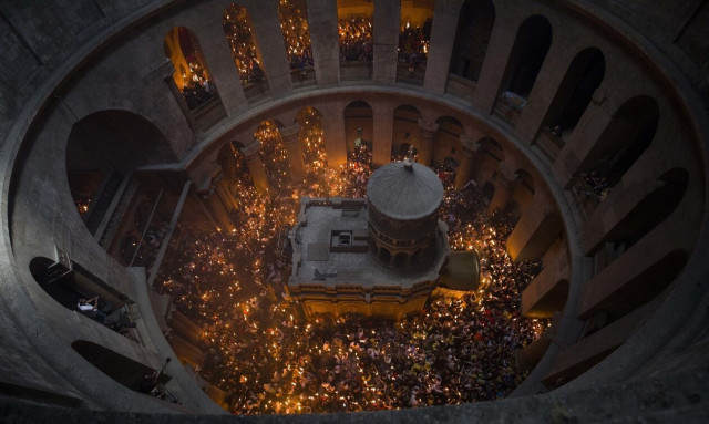 Πατριαρχείο Ιεροσολύμων: Σκληροί περιορισμοί στην τελετή αφής του Αγίου φωτός