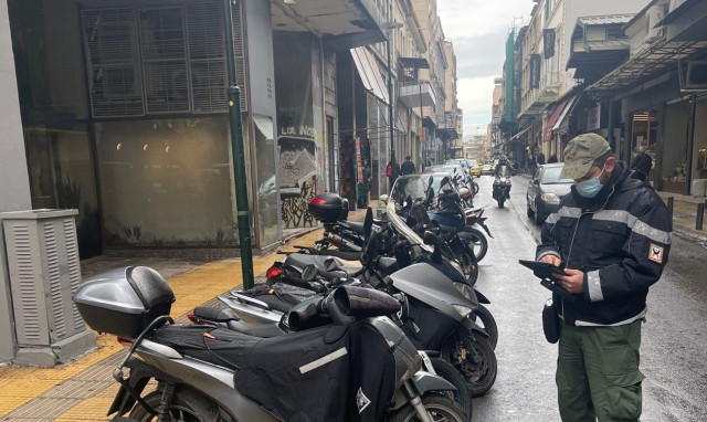 Θεσσαλονίκη: Σε δίκη ο 62χρονος που πάτησε με το αυτοκίνητο την αστυνομικό για μια κλήση