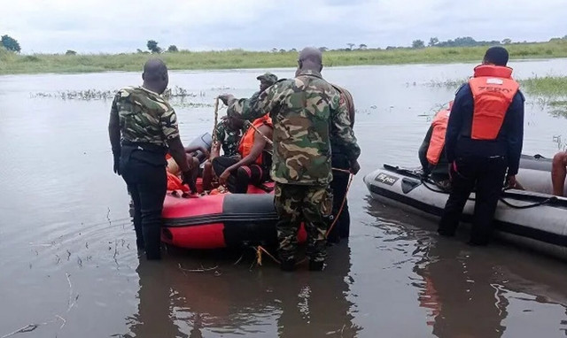 Μαλάουι: Τουλάχιστον 5 νεκροί και 12 αγνοούμενοι μετά από βύθιση λέμβου