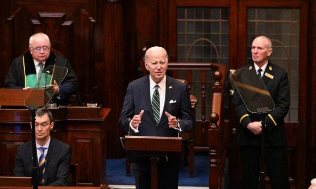 Τζο Μπάιντεν: Βρετανία και Δουβλίνο πρέπει να συνεργαστούν «πιο στενά» για τη Βόρεια Ιρλανδία