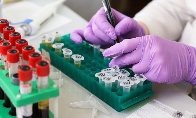 Κορονοϊός: Ανησυχία για τη νέα μετάλλαξη της Όμικρον «Αρκτούρος» - Το σύμπτωμα που εμφανίζουν παιδιά