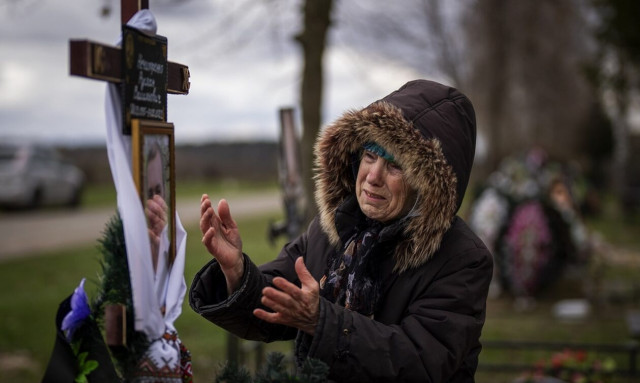 Η Πολωνία συγκρίνει τις ωμότητες στην Μπούτσα με τη σφαγή του Κατίν από τον Στάλιν