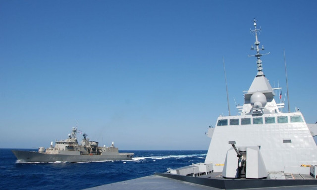 Συνεκπαίδευση μονάδων των Ενόπλων Δυνάμεων με τη γαλλική φρεγάτα «FS Lorraine»