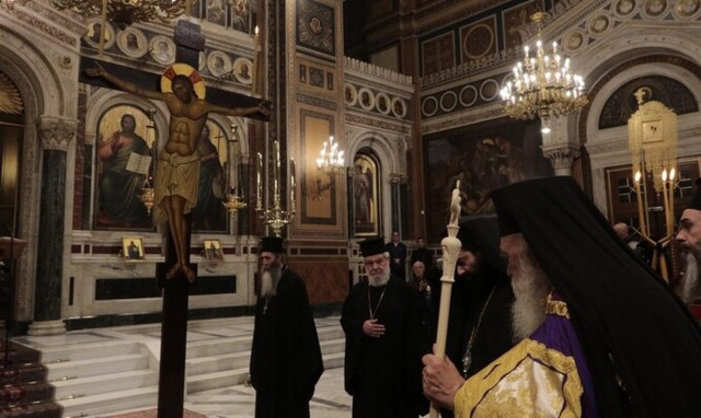 Η Ακολουθία των Παθών στον Ιερό Μητροπολιτικό Ναό Αθηνών