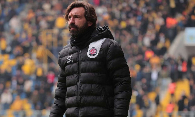 Ο Πίρλο έτοιμος να προπονήσει Μπακασέτα και Σιώπη