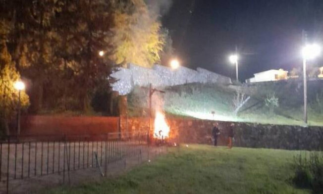 Αναβίωσε το κάψιμο του Ιούδα στο Λυκοδρόμιο της Ξάνθης