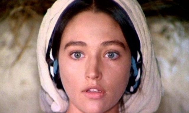 Πόσο χρονών ήταν η Παναγία όταν γέννησε τον Χριστό;