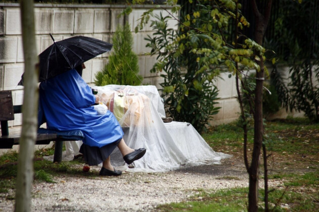 Πασχαλινά γεύματα αγάπης από τον Δήμο Πειραιά και την ΚΟ.Δ.Ε.Π. σε άστεγους