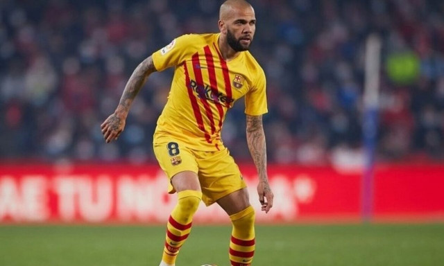 Ντάνι Άλβες: Η ισπανική δικαιοσύνη του απαγορεύει να παίζει ποδόσφαιρο