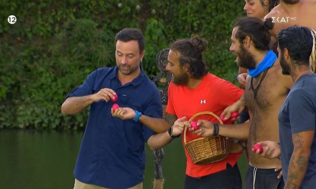Survivor All Star: Οι παίκτες τσούγκρισαν κόκκινα αυγά - Αυτός ο παίκτης νίκησε