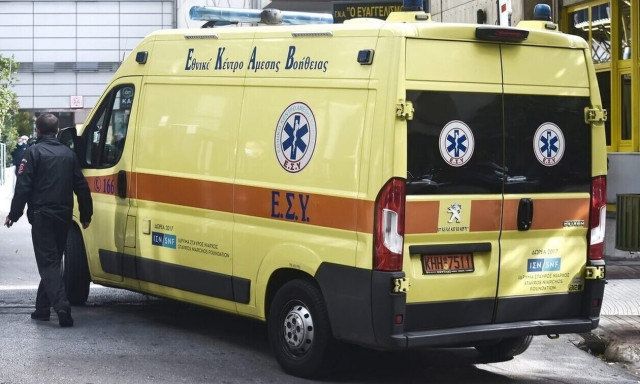 Τούμπαρε αυτοκίνητο στις Σέρρες – Απεγκλώβισε δύο άτομα η Πυροσβεστική