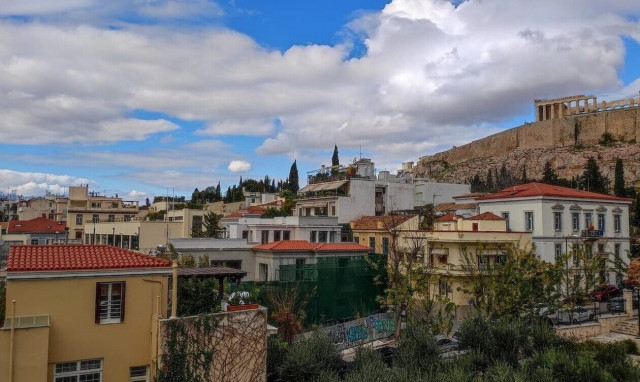 Ακρόπολη: «Ζω από θαύμα» - Συγκλονίζει ο 18χρονος μέσα από το νοσοκομείο