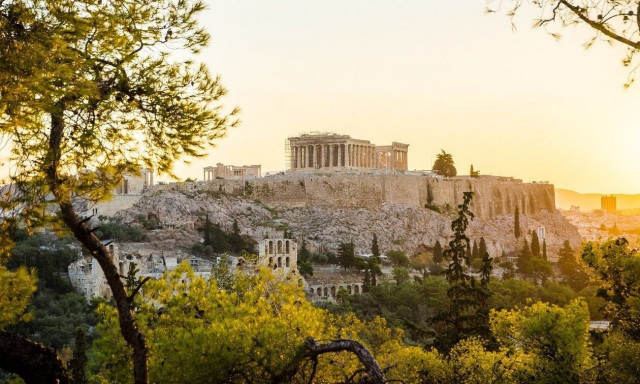 Ακρόπολη: To πόρισμα της UNESCO για το τσιμέντο, τον ανελκυστήρα και το νέο φωτισμό