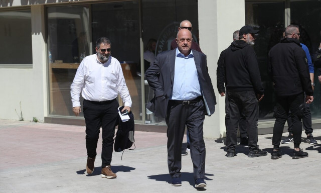 Βόλος: Επίθεση σε Μπένετ - «Λίγος να σταθεί στο ύψος των περιστάσεων, πρέπει να αντικατασταθεί»