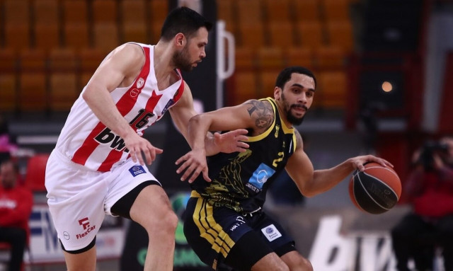 Αθλητικές μεταδόσεις: Play offs στη Basket League με Ολυμπιακός-Άρης – Με Σαποβάλοφ ο Τσιτσιπάς
