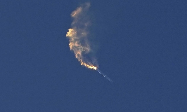 Με φωτογραφίες του Starship αντιδρά ο Έλον Μασκ μετά την αποτυχημένη εκτόξευση