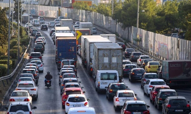 Κίνηση τώρα: Στο «κόκκινο» η άνοδος του Κηφισού