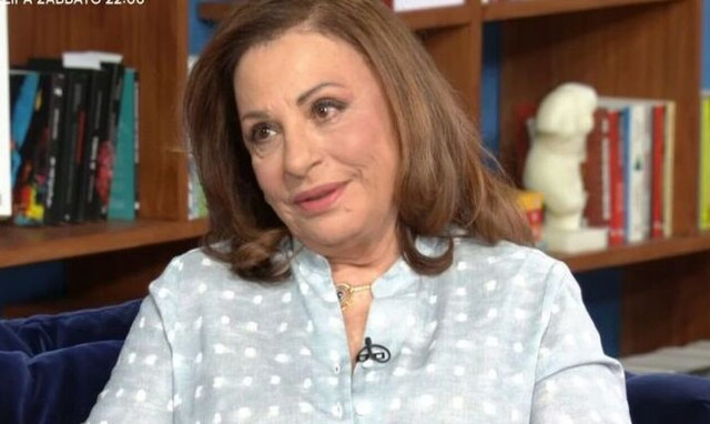 Χάρις Αλεξίου: «Το πένθος δεν ήταν επειδή έφυγα από τη δουλειά, ήταν για την απώλεια της φωνής»