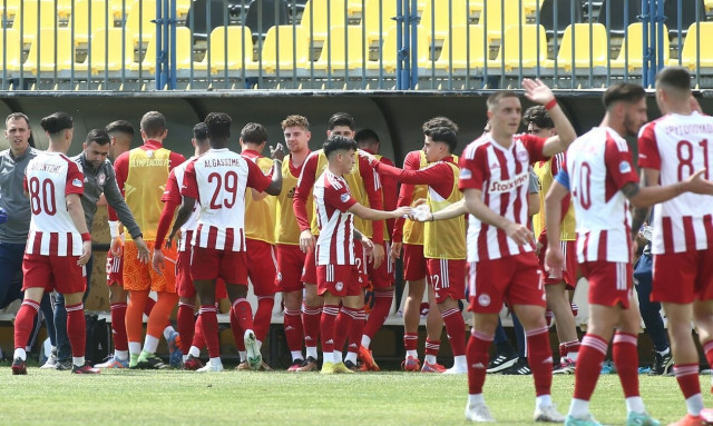 Super League 2: «Διπλά» για Παναχαϊκή και Ολυμπιακό Β’