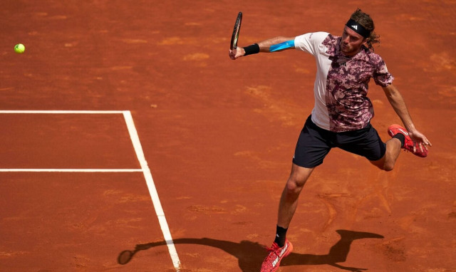 Σάββατο μεσημέρι ο ημιτελικός του Στέφανου Τσιτσιπά