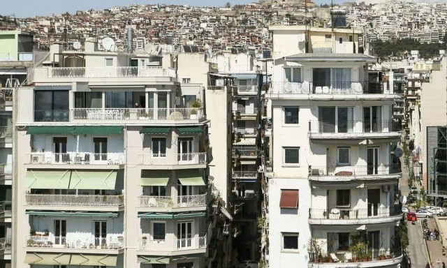 ΕΝΦΙΑ: Καταφθάνουν τα νέα «ραβασάκια» - Ποιοι δικαιούνται έκπτωση φόρου