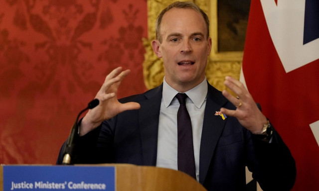 Βρετανία: Παραιτήθηκε ο αναπληρωτής πρωθυπουργός Ντόμινικ Ράαμπ μετά απο καταγγελίες για bullying