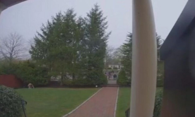 Μαραθωνοδρόμος σταμάτησε στη μέση του αγώνα για να κάνει την ανάγκη του