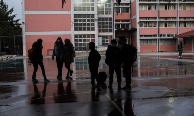 Σχολεία: Πότε ανοίγουν μετά το Πάσχα - Πότε κλείνουν  ξανά