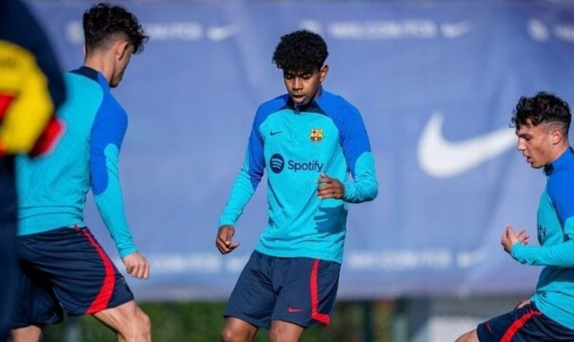 Μπαρτσελόνα: Γράφει ιστορία ο Τσάβι - Πήρε στην αποστολή 15χρονο!